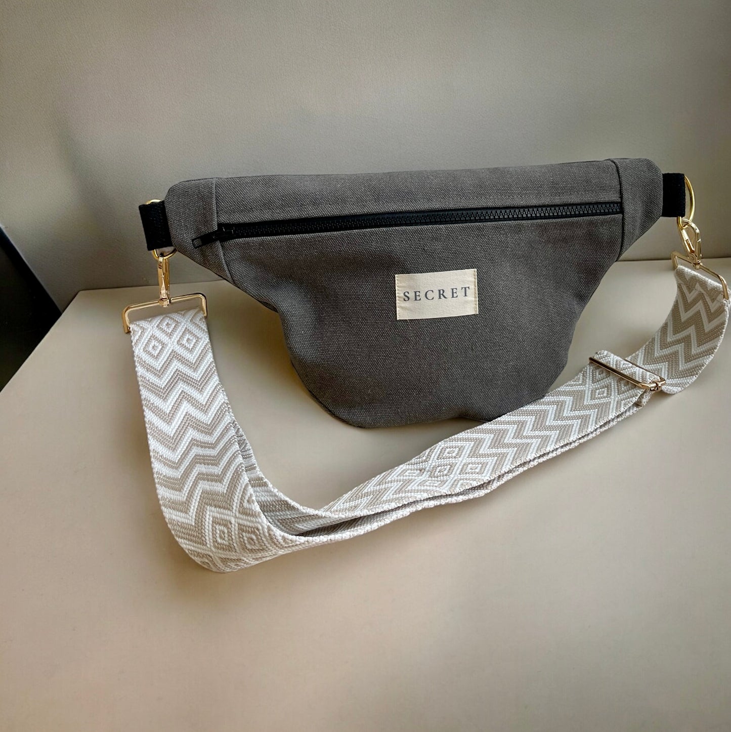 Sac Banane en Lin Gris Anthracite
