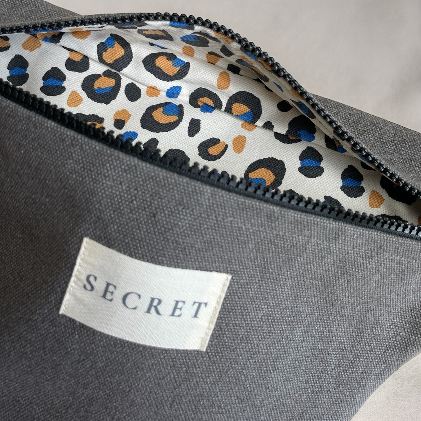 Sac Banane en Lin Gris Anthracite