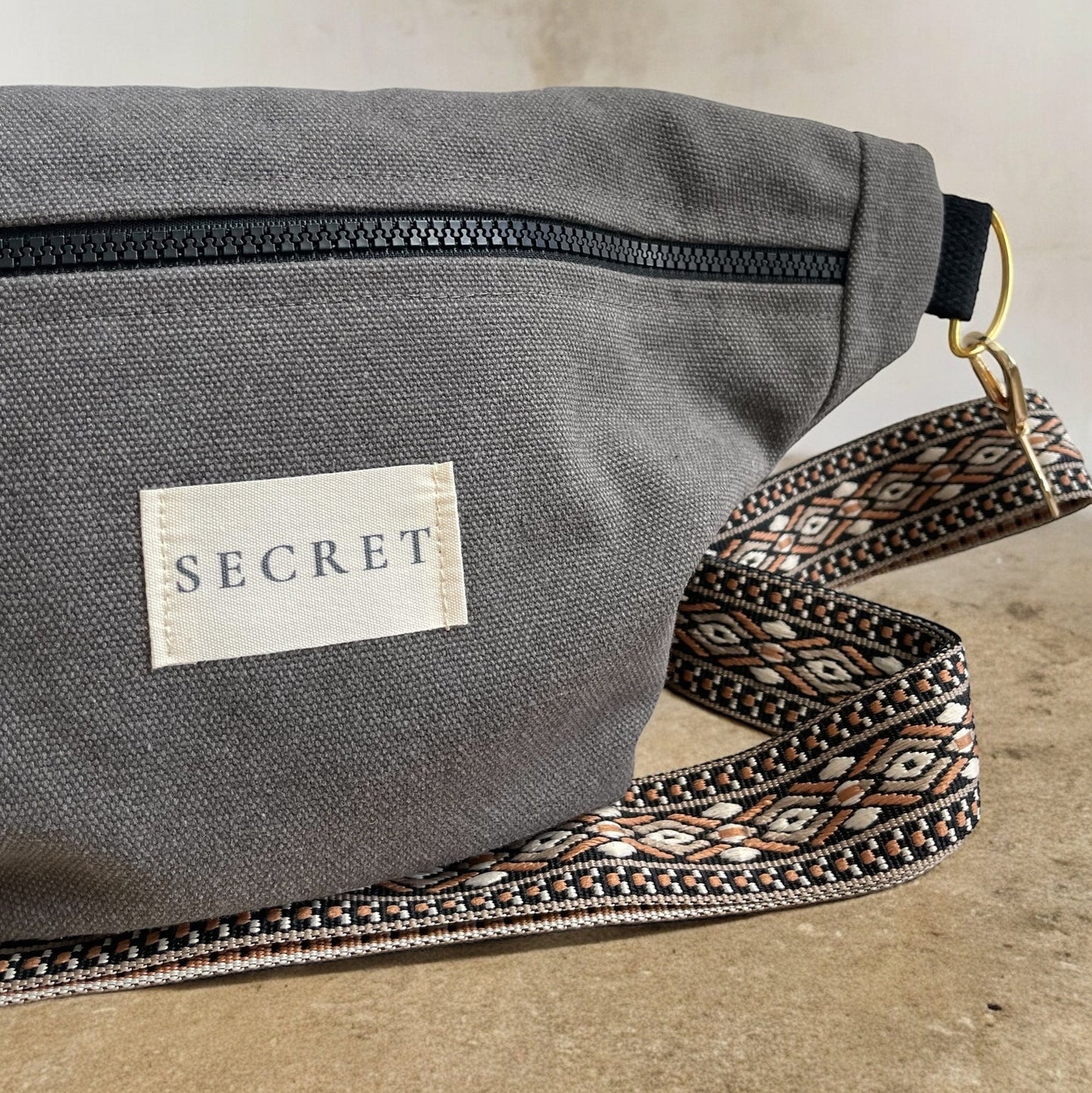 Sac Banane en Lin Gris Anthracite